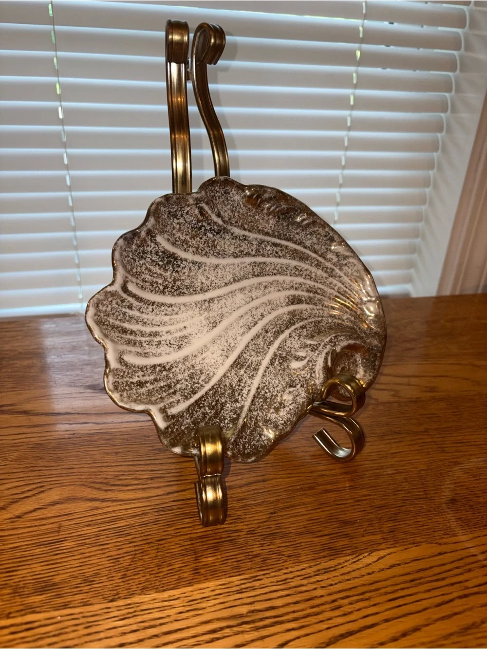 Vintage Ceramic Seashell Trinket Dish/Jewelry Tray